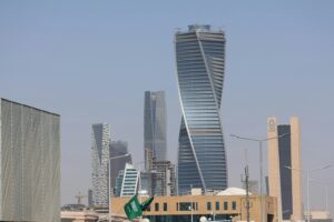 🇸🇦 المملكة العربية السعودية تعزز الاقتصاد بالاكتتابات العامة والاستثمارات وتوسّع التكنولوجيا المالية