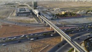 🇸🇦 بدء المرحلة الرابعة من برنامج محاور الطرق في الرياض لخدمة 950 ألف مركبة يوميًا